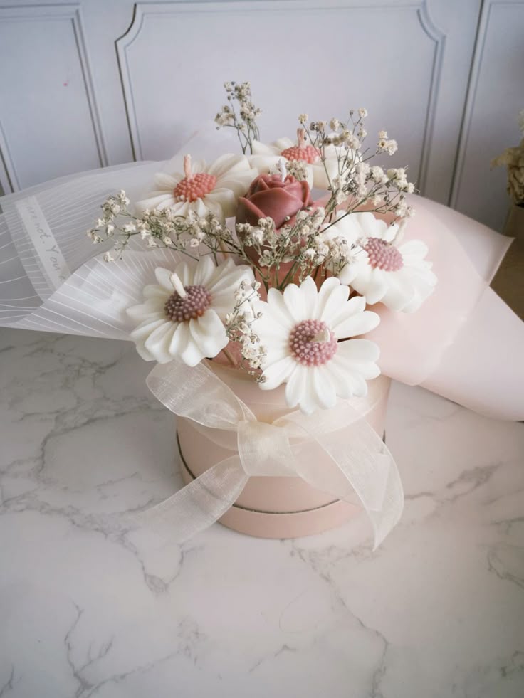 DAISY GLOW FLOWER CANDLE BOUQUET