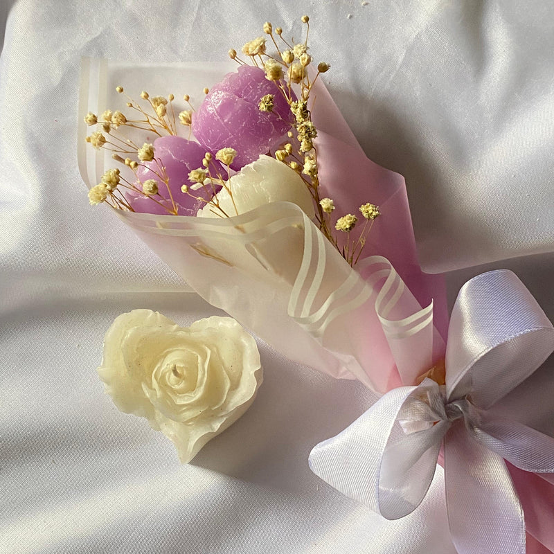 Blush Bloom scented candle bouquet