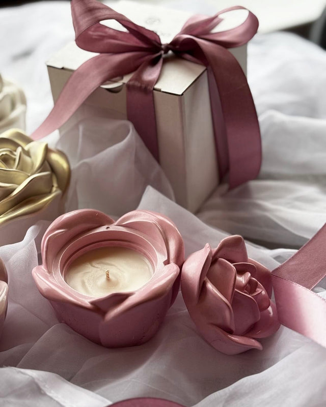 Rose Reverie scented candle